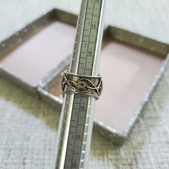 Mars and Valentine Sterling Floral Gemstone Ring - Picture 5 of 12